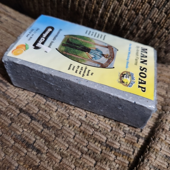 Amish Farms Man Soap 1 Huge Bar 11oz Orange Scent Exfoliating Grease Cutting - Picture 3 of 8